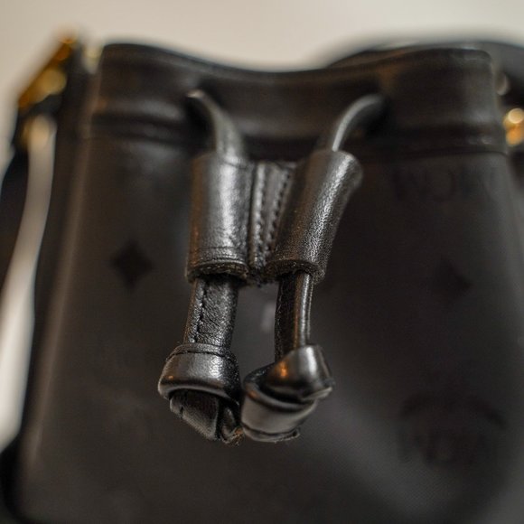 VINTAGE MCM Monogram Black Bucket Bag Drawstring Crossbody Purse - Picture 3 of 15